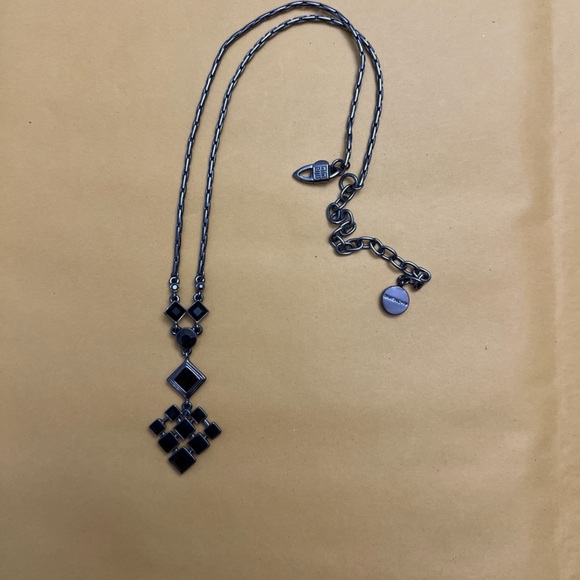 Givenchy necklace - Picture 1 of 3